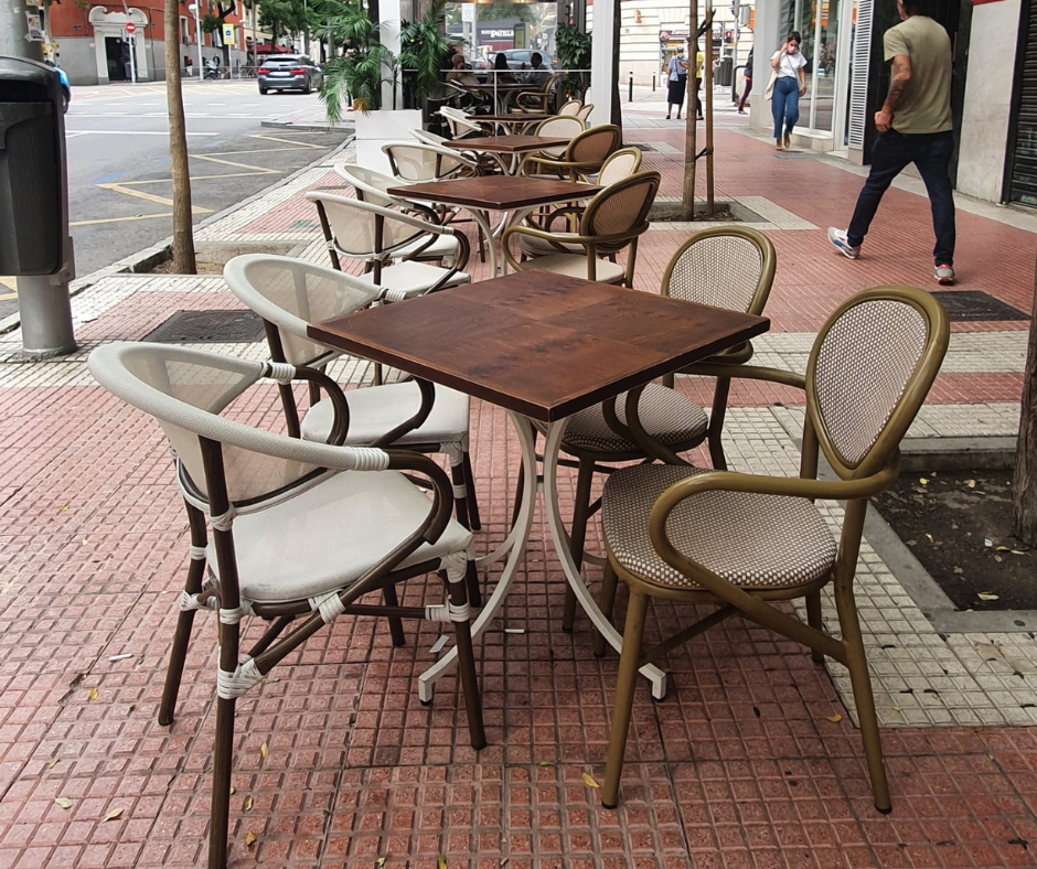 mesas de exterior mobiliario ideal